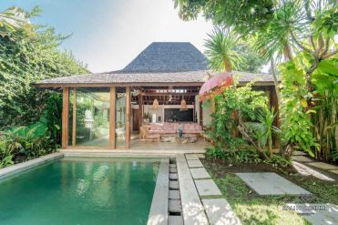 Image 2 from Villa de 4 chambres à vendre et à louer à Bali Seminyak