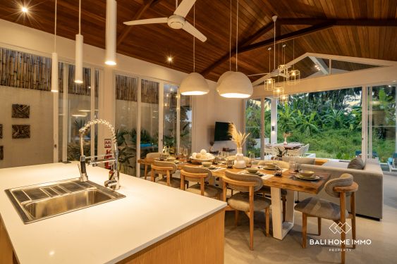 Image 9 from Superbe villa de 4 chambres avec vue panoramique sur la jungle à vendre à Ubud Bali