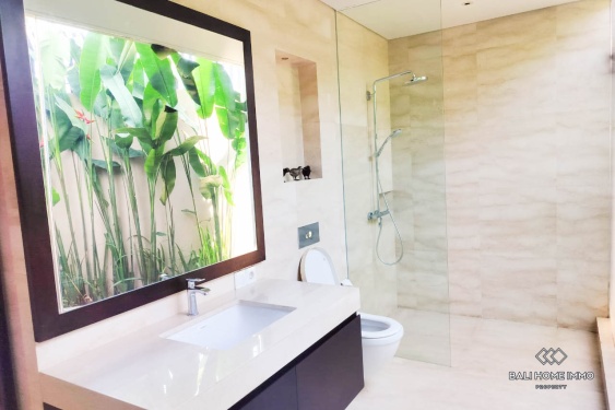 Image 13 from Villa 4 kamar tidur dengan pemandangan laut dijual di pantai Ketewel, Gianyar.