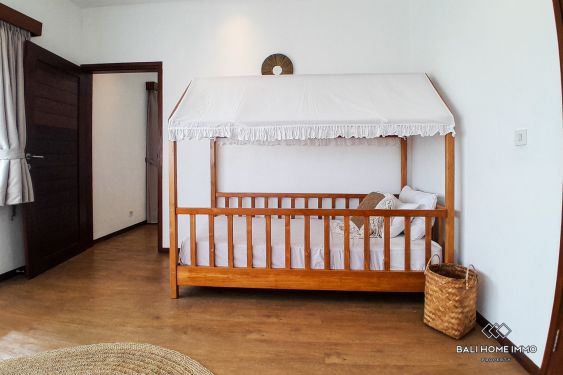 Image 12 from 4 Bedroom Villa with Spacious Garden Near a School in Canggu Bali