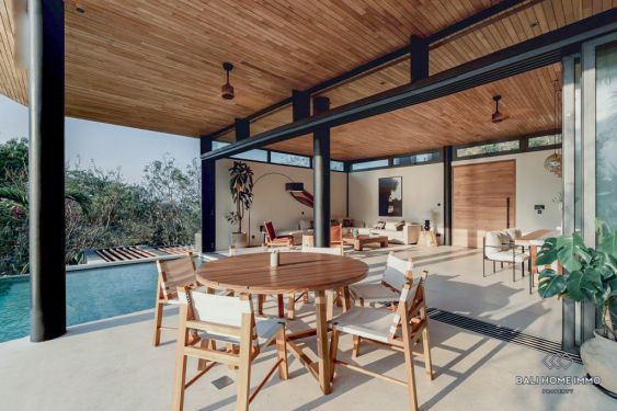 Image 5 from Villa luxueuse de 5 chambres avec vue sur l'océan à vendre et à louer à Uluwatu, Bali