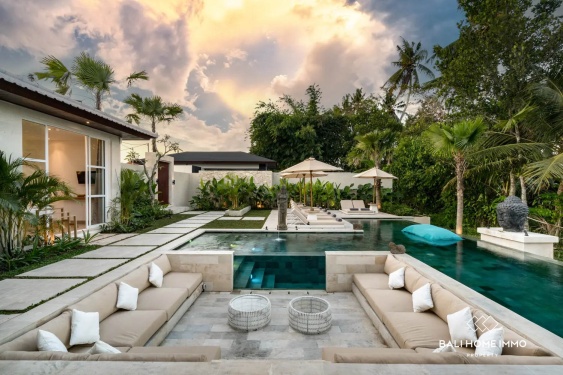 Image 1 from 4 Bedrooms Villa Beautiful Ricefield View in Ubud