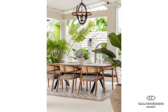 Image 9 from Villa de 4 chambres à louer à l'année près de Berawa Beach Canggu Bali