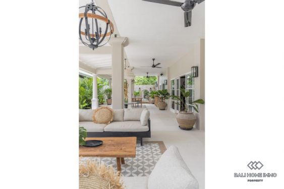 Image 4 from Villa de 4 chambres à louer à l'année près de Berawa Beach Canggu Bali