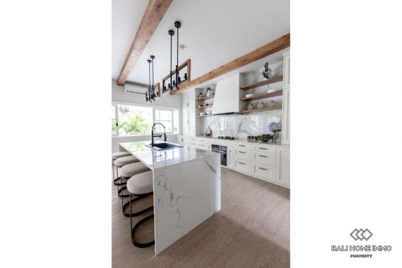 Image 13 from Villa de 4 chambres à louer à l'année près de Berawa Beach Canggu Bali