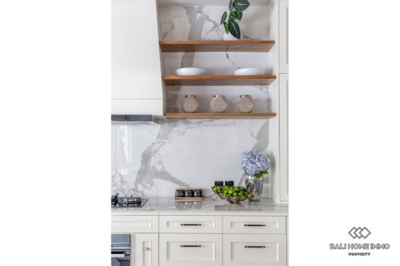 Image 14 from Villa de 4 chambres à louer à l'année près de Berawa Beach Canggu Bali