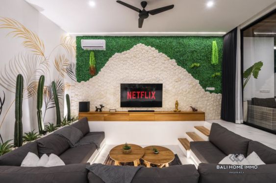 Image 5 from 5 bedroom villa with garden for sale in Bali Canggu Batu Bolong