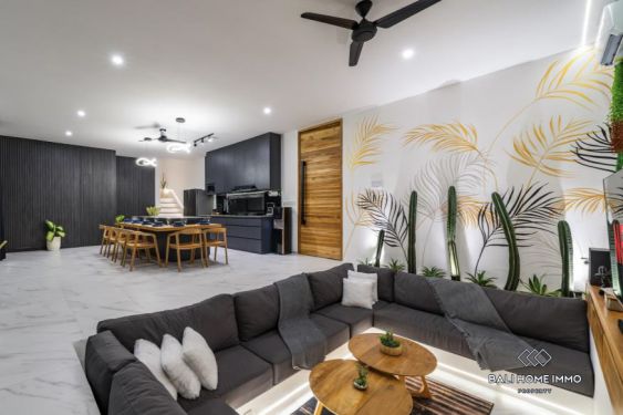 Image 6 from 5 bedroom villa with garden for sale in Bali Canggu Batu Bolong