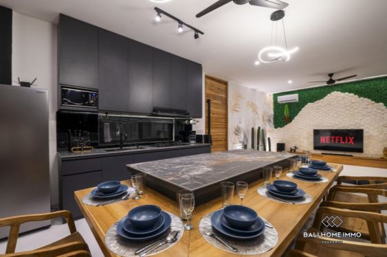 Image 9 from 5 bedroom villa with garden for sale in Bali Canggu Batu Bolong