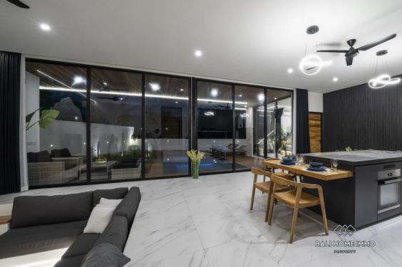 Image 7 from 5 bedroom villa with garden for sale in Bali Canggu Batu Bolong