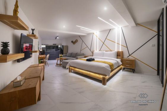 Image 12 from 5 bedroom villa with garden for sale in Bali Canggu Batu Bolong