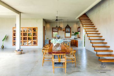 Image 6 from 4 Bedrooms Villa for Sale Leasehold in Berawa