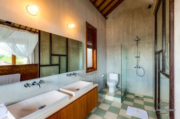 Image 12 from 4 Bedrooms Villa for Sale Leasehold in Berawa