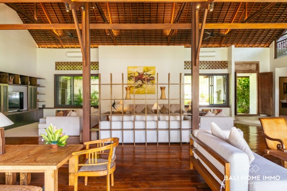 Image 5 from 5 Bedroom Estate with Large Garden For Sale in the heart of Pererenan Bali