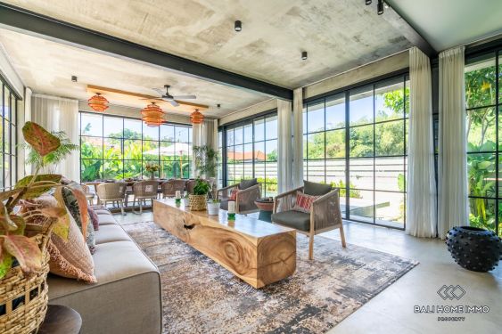 Image 15 from Villa familiale de 4 chambres à louer à Bali Canggu Batu Bolong