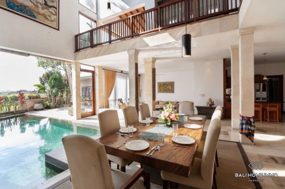 Image 1 from Villa familiale de 5 chambres à louer à Berawa Canggu