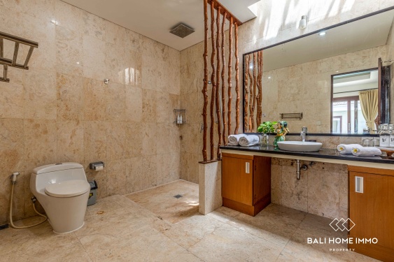 Image 14 from Villa familiale de 5 chambres à louer à Canggu Berawa