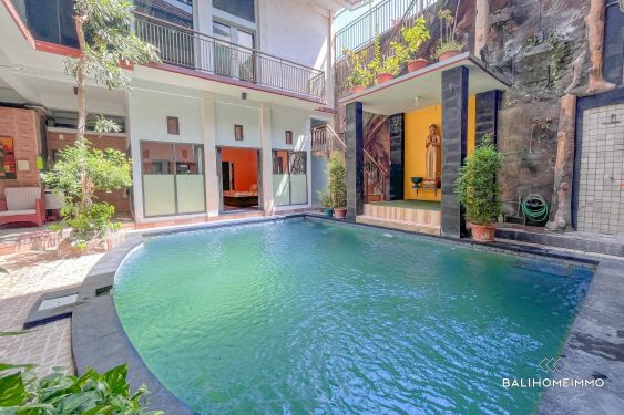 Image 1 from Villa Keluarga dengan 5 kamar disewakan Bulanan di Kerobokan Bali