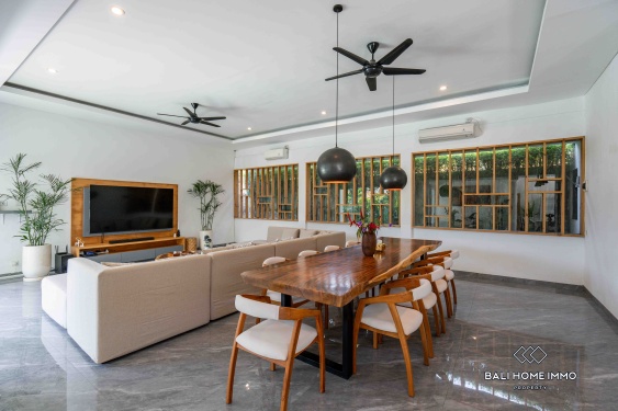 Image 5 from Villa familiale de 5 chambres avec jardin à vendre et à louer à Batu Bolong