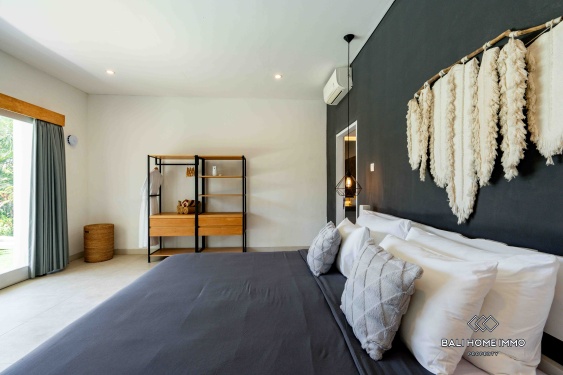 Image 11 from Villa familiale de 5 chambres avec jardin à vendre et à louer à Batu Bolong