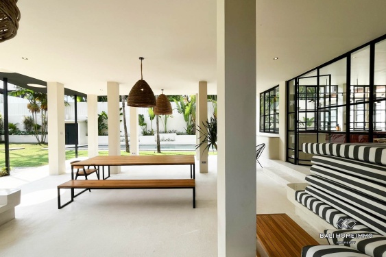 Image 2 from Villa familiale de 5 chambres avec jardin à louer à l'année à Berawa