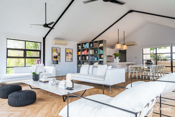 Image 8 from 5 Bedroom Jungle View Villa with Gym For Sale in Padonan Canggu