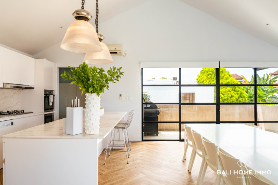 Image 16 from 5 Bedroom Jungle View Villa with Gym For Sale in Padonan Canggu