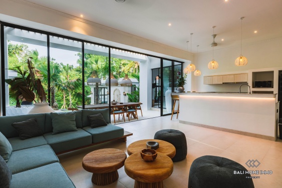 Image 4 from Villa de luxe de 5 chambres avec vue sur la jungle à vendre en bail emphytéotique à Ubud