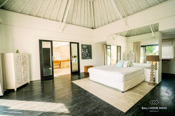 Image 13 from Dijual Vila Mewah Tepi Pantai 5 Kamar di Cemagi