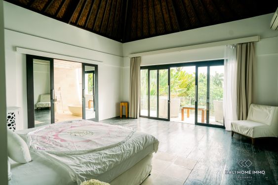 Image 16 from Dijual Vila Mewah Tepi Pantai 5 Kamar di Cemagi