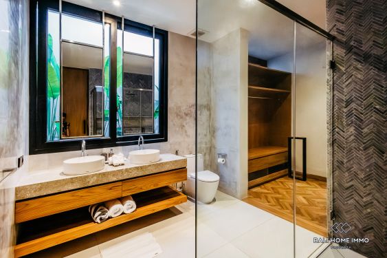 Image 20 from Villa Modern Mewah 5 Kamar Disewakan d di pusat Bumbak Bali