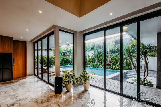 Image 3 from Villa moderne de luxe de 5 chambres à vendre et à louer au coeur de Bumbak Bali