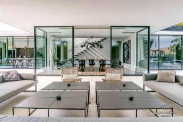 Image 18 from 5 Bedroom Luxury Villa For Sale and Rent in Bali Canggu Berawa