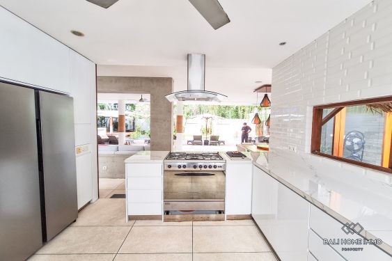 Image 7 from 5 Bedroom Luxury Villa for Rent Yearly in Nyanyi Bali