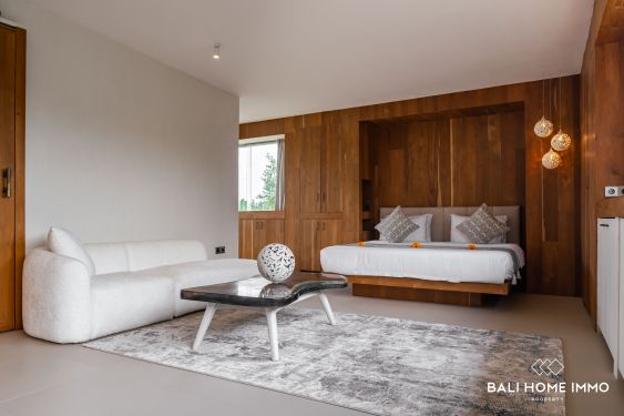 Image 10 from Villa de luxe de 5 chambres à vendre et à louer à Pererenan Bali