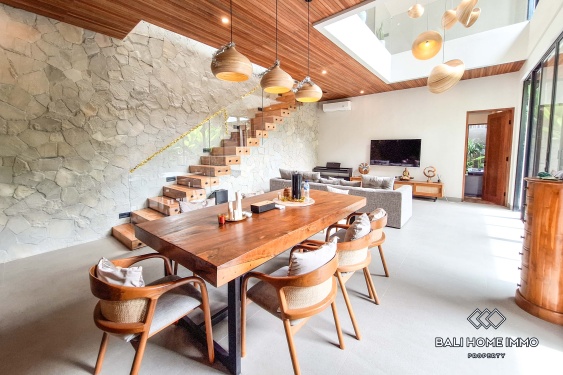 Image 4 from Villa familiale de conception moderne de 5 chambres à louer à Canggu Batu Bolong