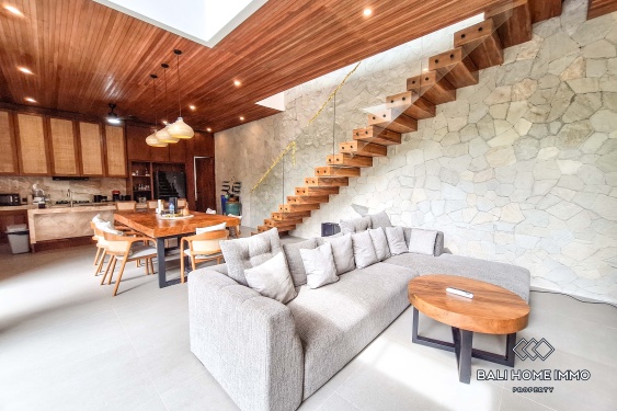 Image 3 from Villa familiale de conception moderne de 5 chambres à louer à Canggu Batu Bolong