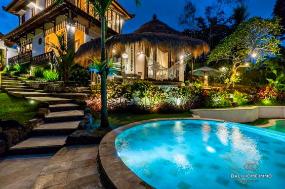 Image 1 from Villa & Bungalow 5 Kamar Tidur dengan Pemandangan Sawah Disewakan di Tumbabakbayuh Bali