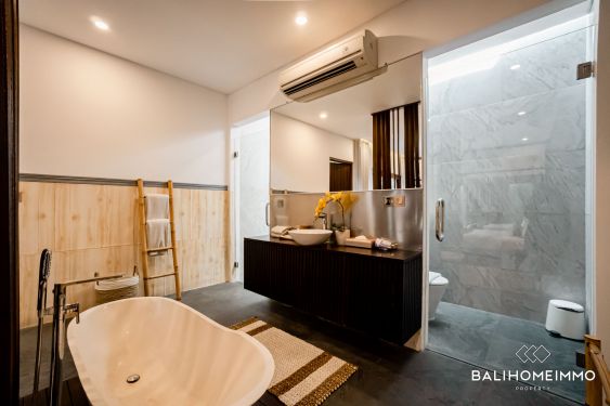 Image 13 from Villa 5 kamar tidur dalam lingkungan perumahan untuk disewakan jangka panjang