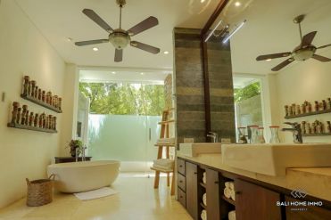 Image 12 from Villa 5 kamar tidur untuk disewakan bulanan di Canggu