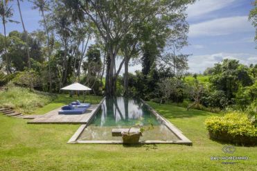 Image 2 from Villa de 5 chambres à vendre et à louer à Bali Seseh