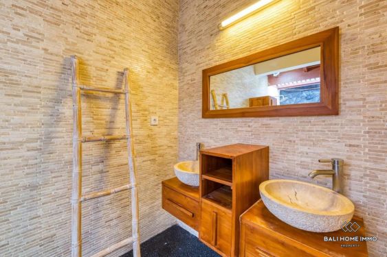 Image 16 from Villa de 5 chambres à vendre et à louer à Bali Canggu, côté résidentiel