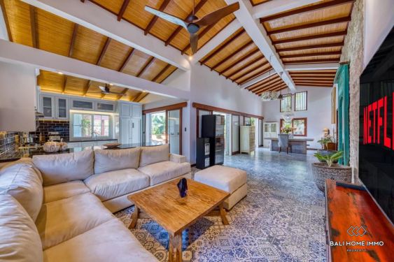 Image 6 from Villa de 5 chambres à vendre et à louer à Bali Canggu, côté résidentiel