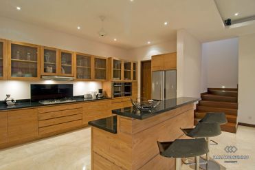 Image 10 from Spacieuse villa de 5 chambres avec jardin à vendre à Canggu Batu Bolong