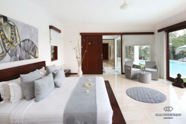 Image 15 from Spacieuse villa de 5 chambres avec jardin à vendre à Canggu Batu Bolong