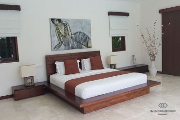 Image 12 from Spacieuse villa de 5 chambres avec jardin à vendre à Canggu Batu Bolong