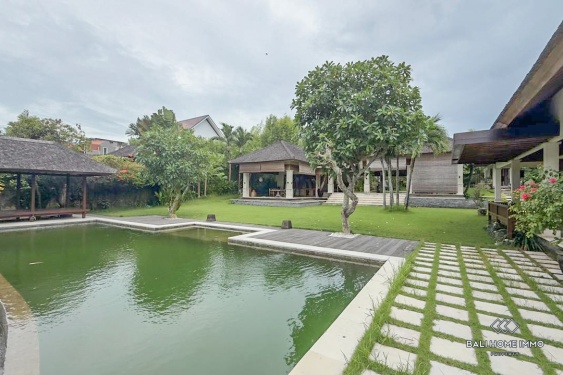 Image 1 from Villa 5 kamar di jual di Canggu Berawa