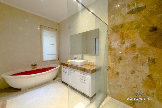 Image 18 from 5 Bedroom Villa For Sale Leasehold in Bali Canggu