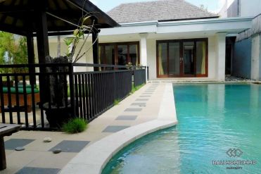 Image 1 from 5 Bedroom Villa for Sale Leasehold near Berawa Beach