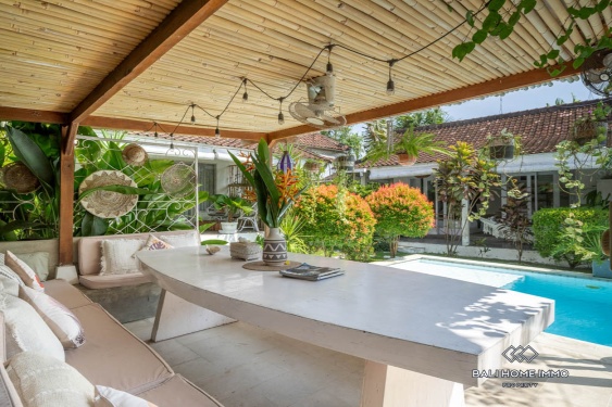 Image 2 from Villa de 5 chambres à vendre en location à Canggu Batu Bolong